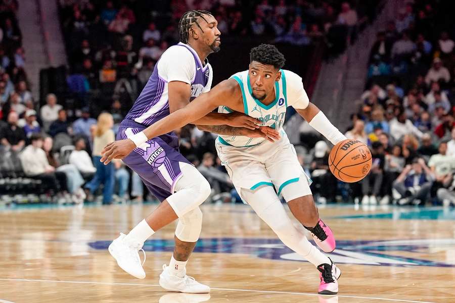 Triunfo holgadísimo de los Hornets Triunfo holgadísimo de los Hornets