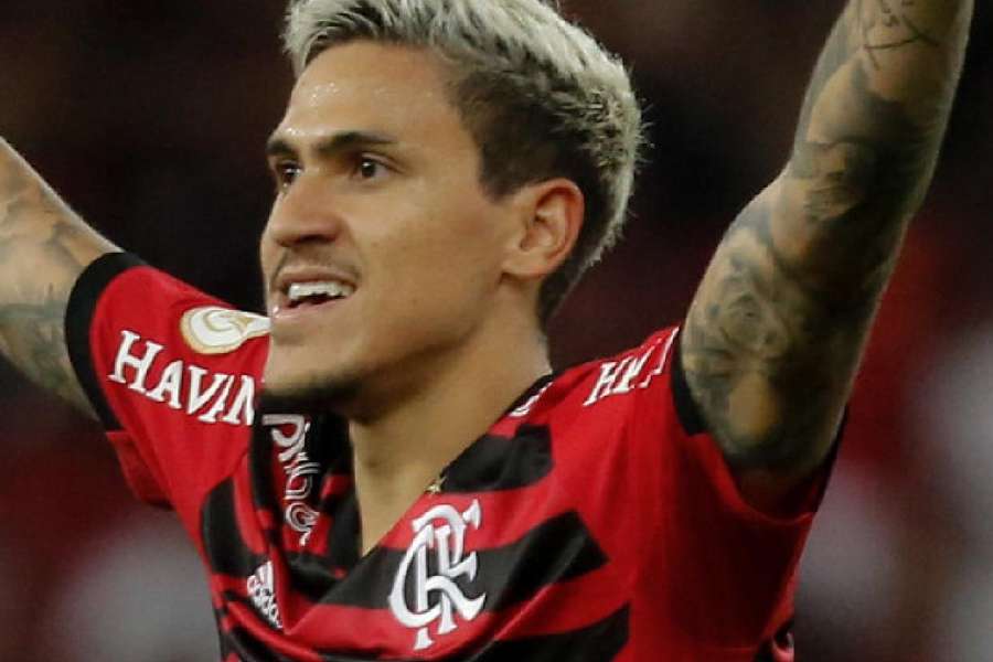 Pedro fez três gols em goleada do Flamengo sobre o Red Bull Bragantino, no último sábado (1)