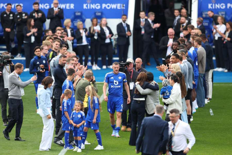 Jamie Vardy applauded ahead of his presentation Jamie Vardy applauded ahead of his presentation