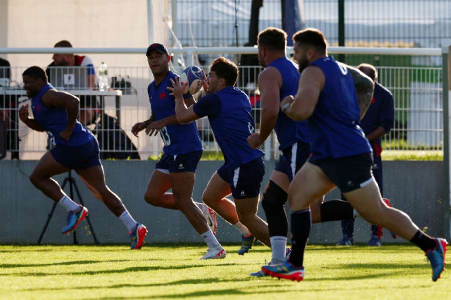 France players in training