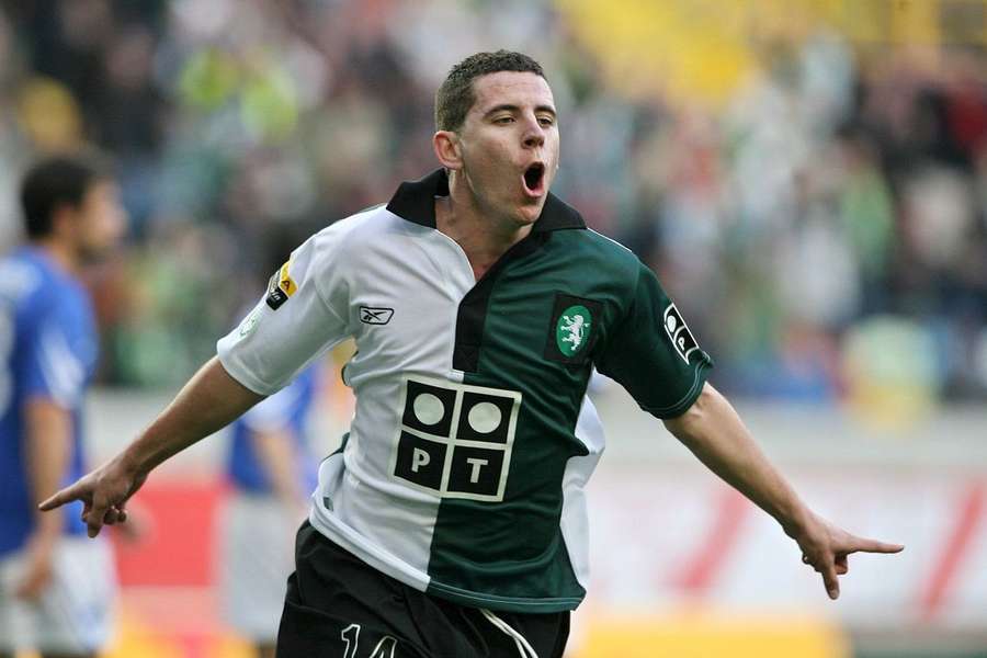 Koke marca pelo Sporting contra o União Paredes para a Taça de Portugal em 2006