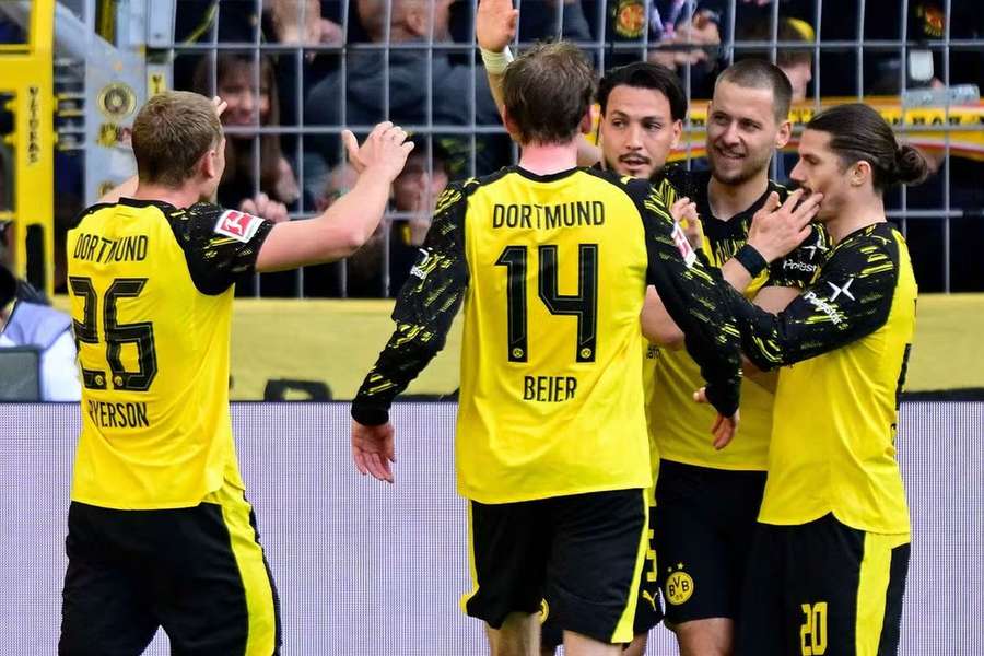 Os festejos dos jogadores do Borussia Dortmund
