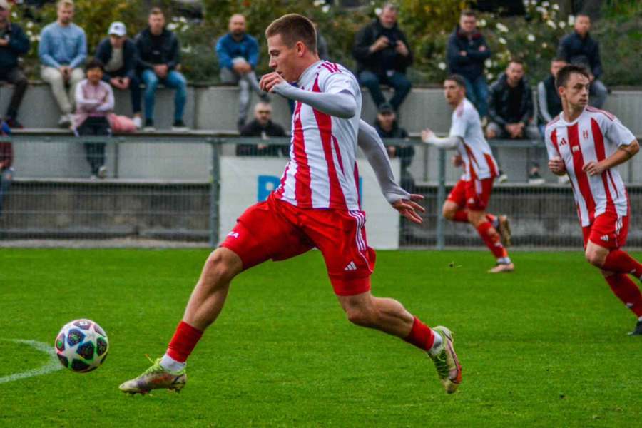 Zápy vyhrály v ČFL nad Chlumcem 2:0, hosté se hodně zlobili na sudí.