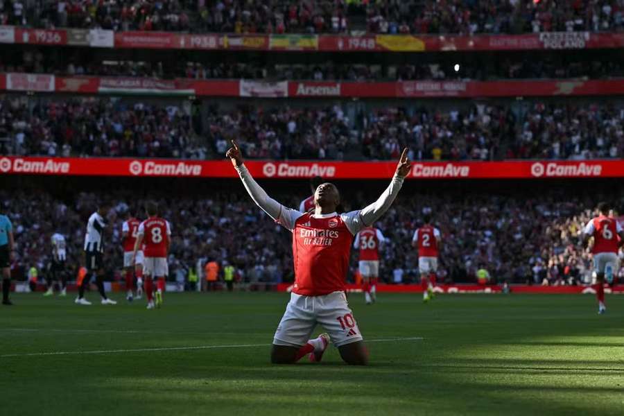 Eberechi Eze fez o golo da vitória do Arsenal logo aos 9 minutos