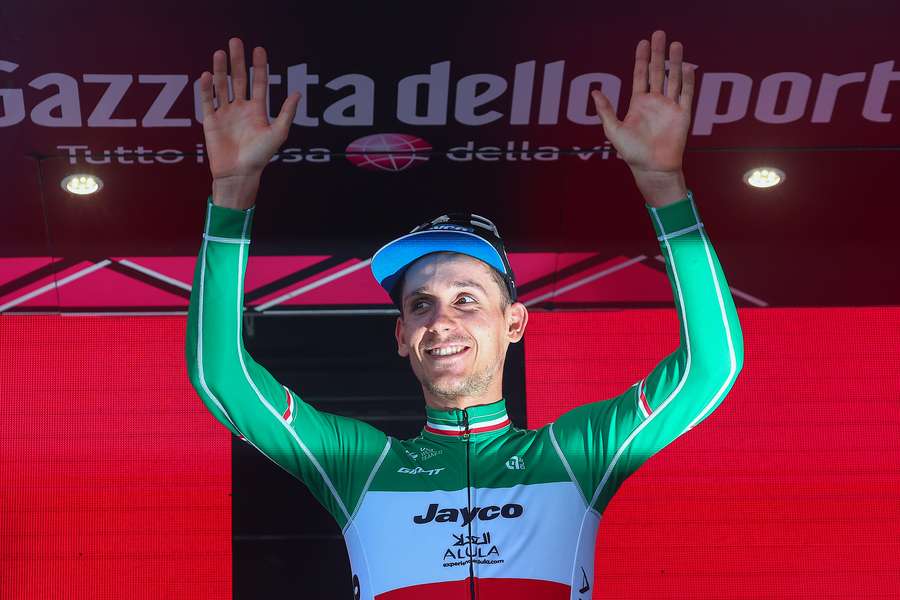 Filippo Zana venceu a etapa do Giro nesta quinta-feira (25) Filippo Zana venceu a etapa do Giro nesta quinta-feira (25)