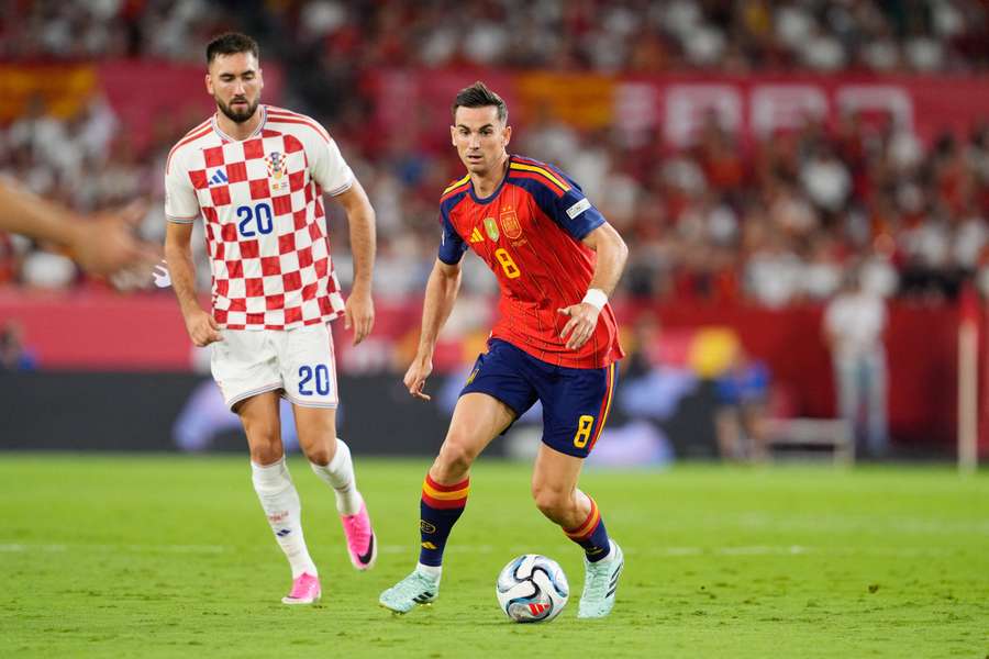 Fabian Ruiz in action for Spain Fabian Ruiz in action for Spain