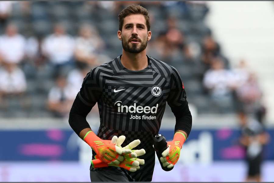 Kevin Trapp muss in der Conference League ein Spiel aussetzen