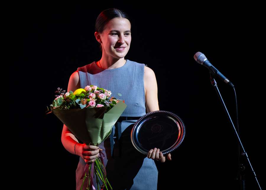 Pohánková a pri preberaní ceny pre najlepšiu juniorku. Pohánková a pri preberaní ceny pre najlepšiu juniorku.