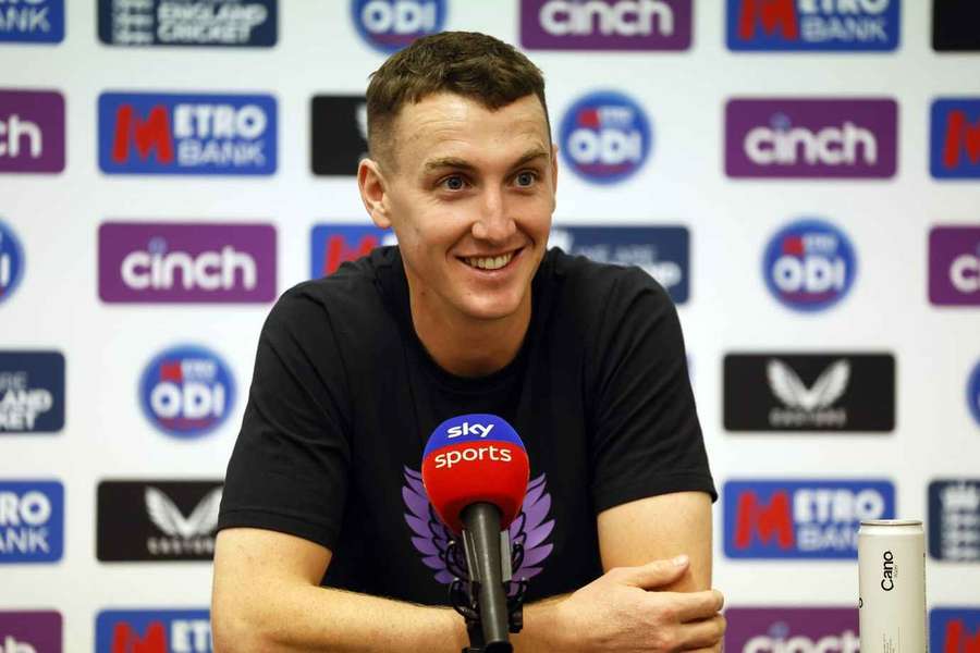 Harry Brook will replace Jos Buttler