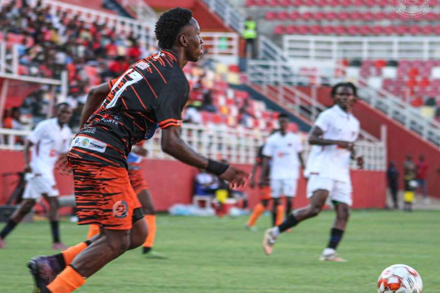 Girabola: 1.º de Agosto isola-se no segundo lugar (2-3) Girabola: 1.º de Agosto isola-se no segundo lugar (2-3)