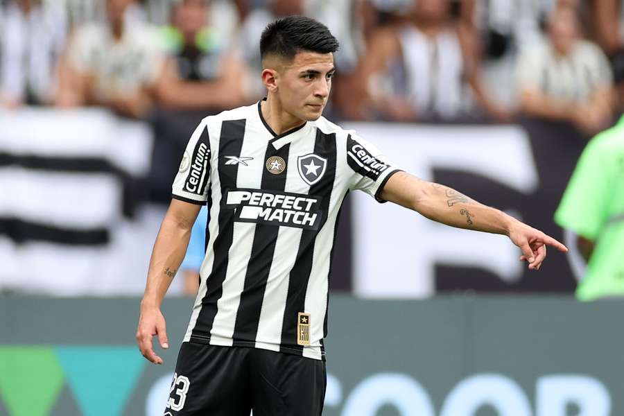 Thiago Almada não ficará no Botafogo para a temporada 2025