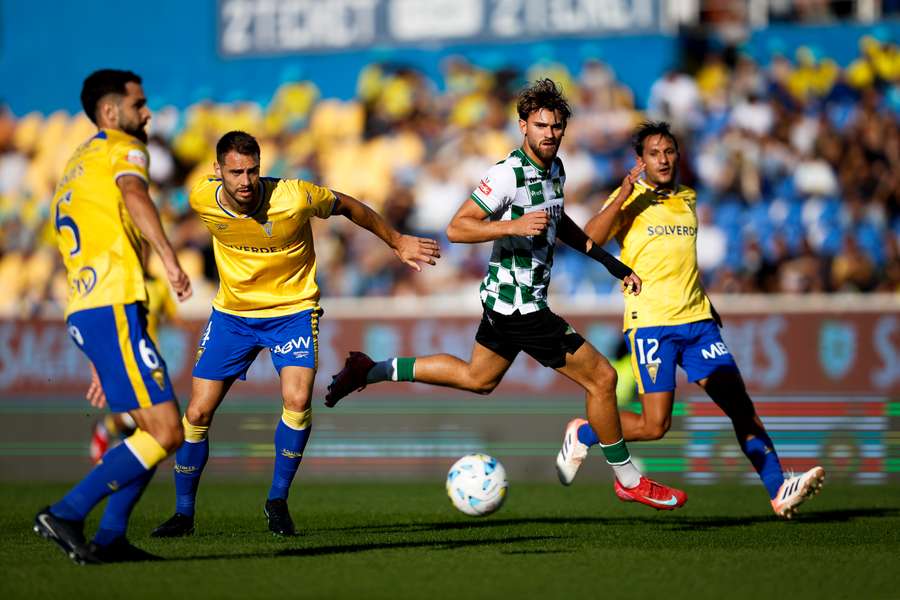 Estoril ainda não venceu nenhum jogo esta época Estoril ainda não venceu nenhum jogo esta época