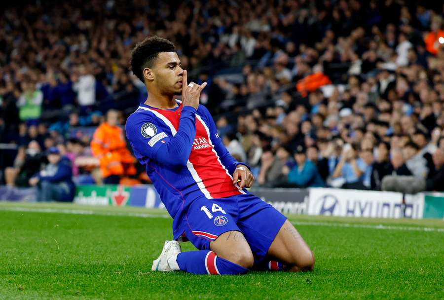 Desiré Doué abriu o caminho para a vitória do PSG