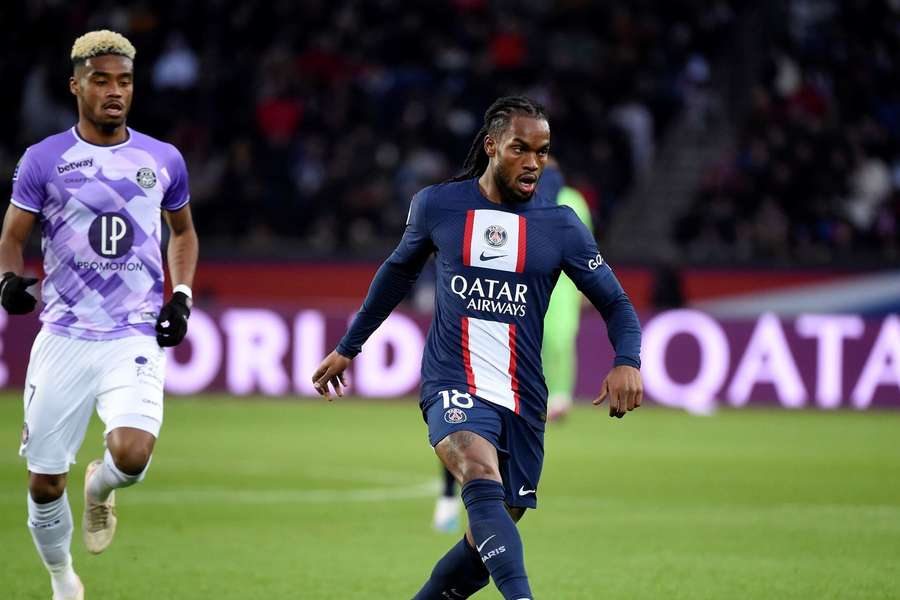 Renato Sanches recuperou e volta aos convocados do PSG para a visita ao Bayern