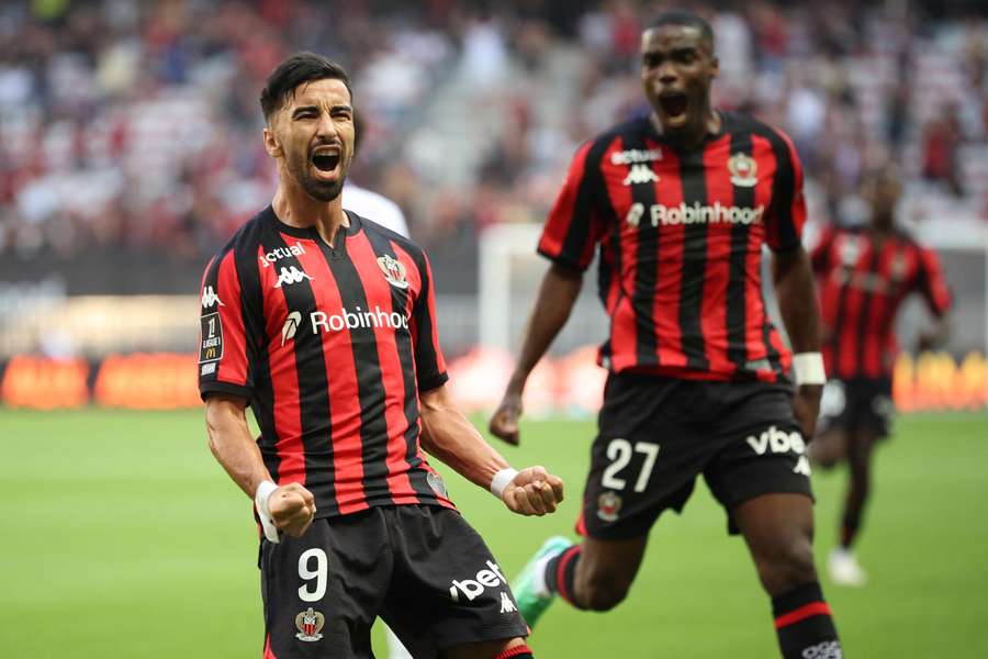 Nice celebrate goal Nice celebrate goal