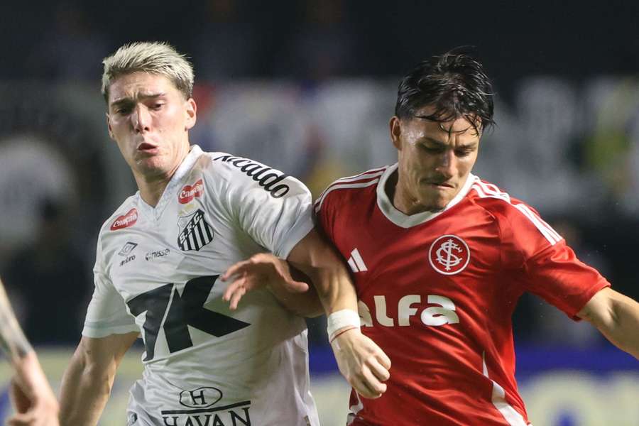 Inter venceu Santos por 2 a 1 no primeiro turno