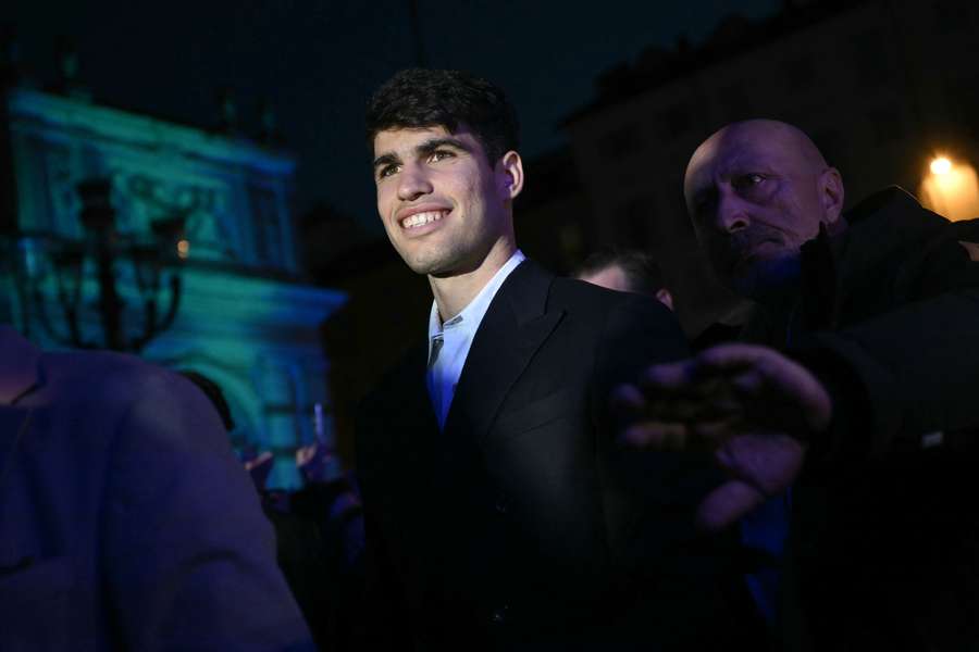 Alcaraz perdió la sonrisa tras su debut