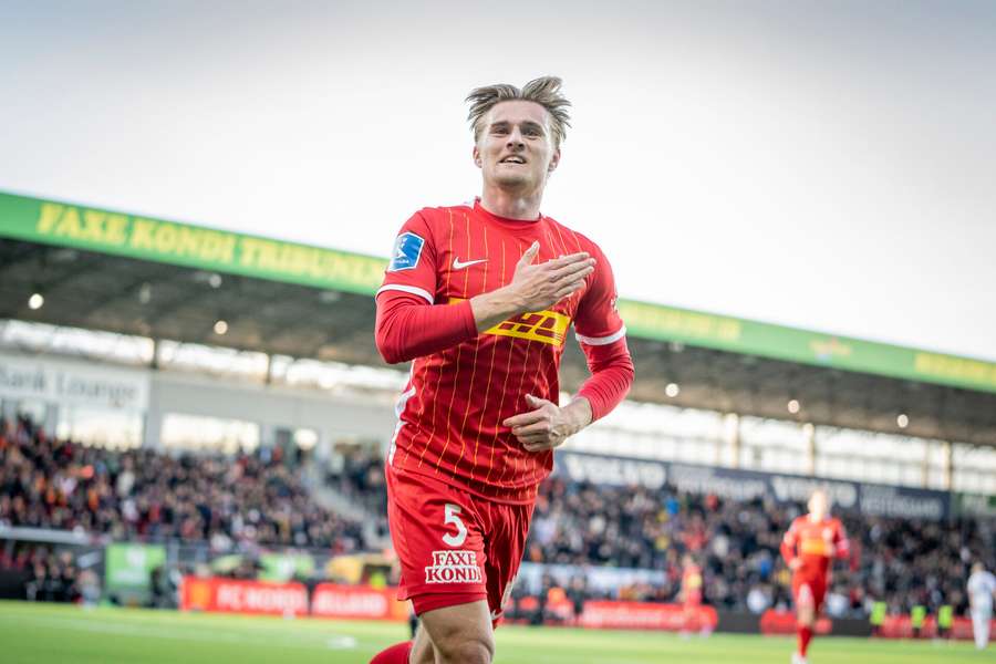 FC Nordsjællands Martin Frese scorer til 1-0 under 3F Superliga-kampen mellem FC Nordsjælland og FC København 