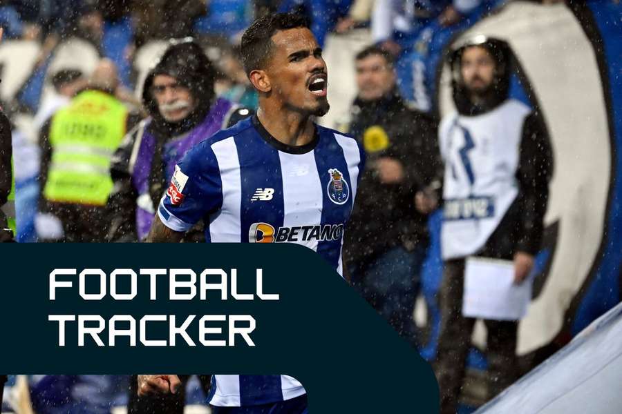 Galeno scored two and added an assist in Porto's huge 5-0 win over Benfica