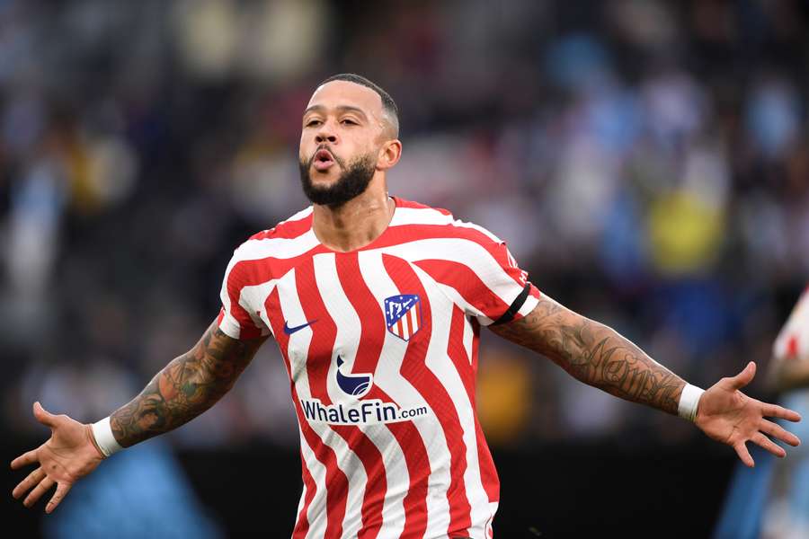 Memphis Depay struck late with his first goal for 10-man Atletico Madrid