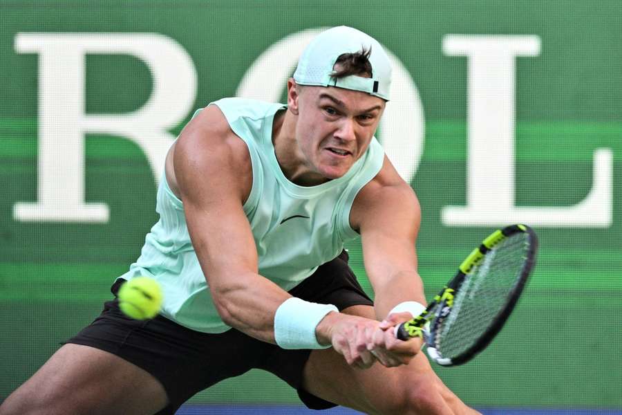 Holger Rune struggled with muscle cramps in Shanghai