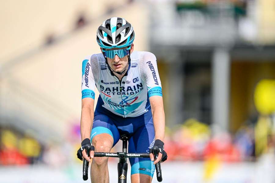 Wout Poels op de fiets tijdens de zeventiende etappe van de Tour