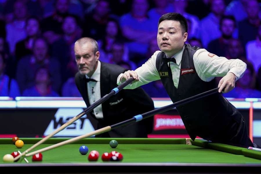 Ding Junhui während des Masters.