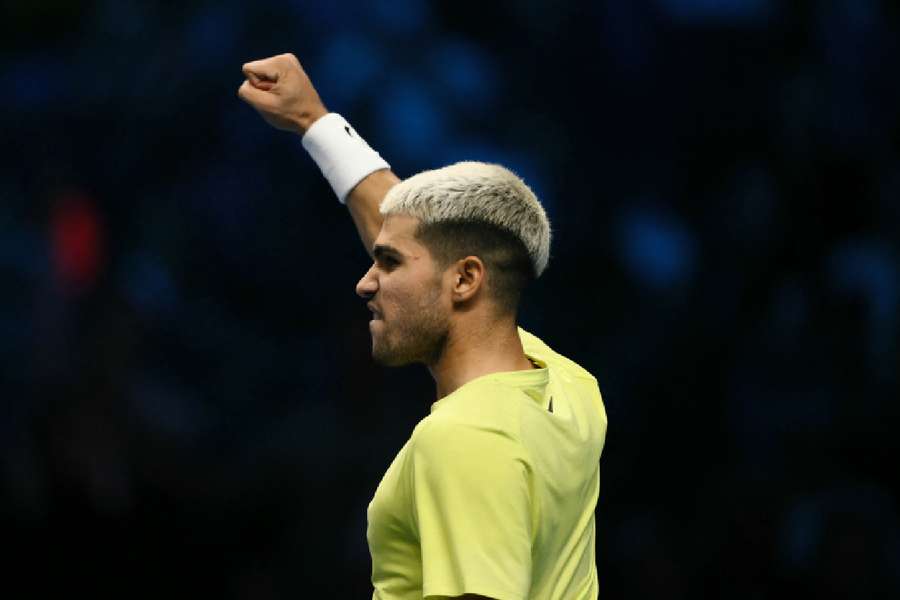 Carlos Alcaraz celebrates win 