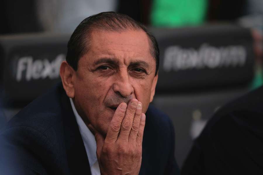 Ramón Díaz não se abalou com a dura derrota para o Santos