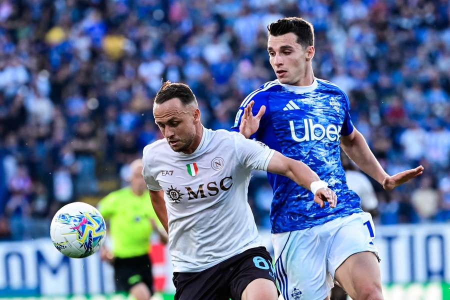 Napoli ficou no 0 a 0 com o Como