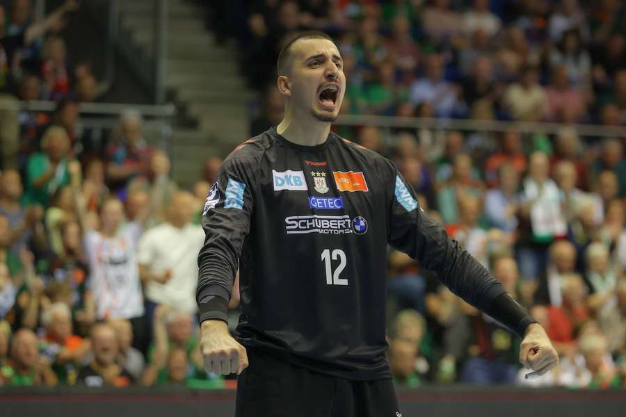 Matej Mandic hat heute hinten heraus das Spiel gerettet. Matej Mandic hat heute hinten heraus das Spiel gerettet.