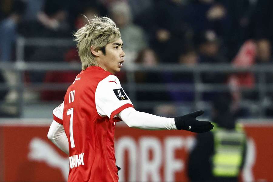 Junya Ito é um dos melhores jogadores do Reims