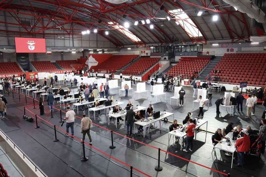 As assembleias de voto no Pavilhão da Luz As assembleias de voto no Pavilhão da Luz