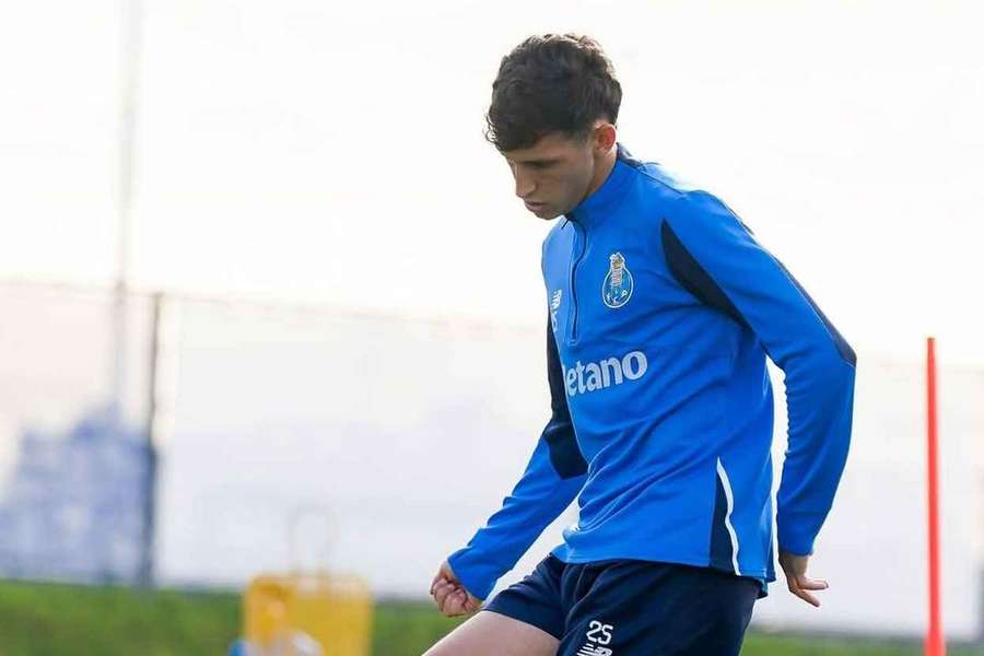 Tomás Pérez desfalca os dragões