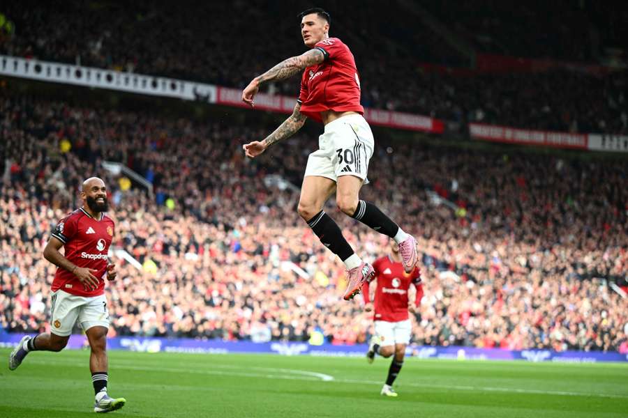 Sesko celebra en Old Trafford