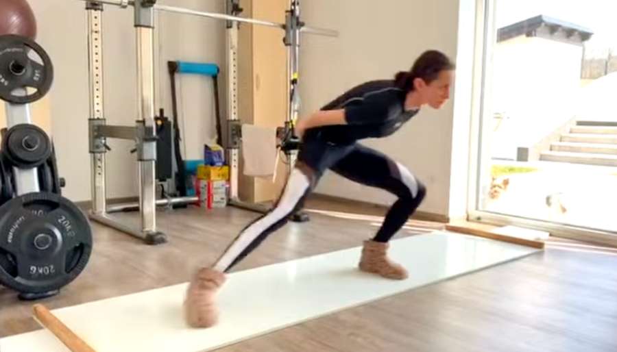 Martina Sáblíková na speciálním prkně