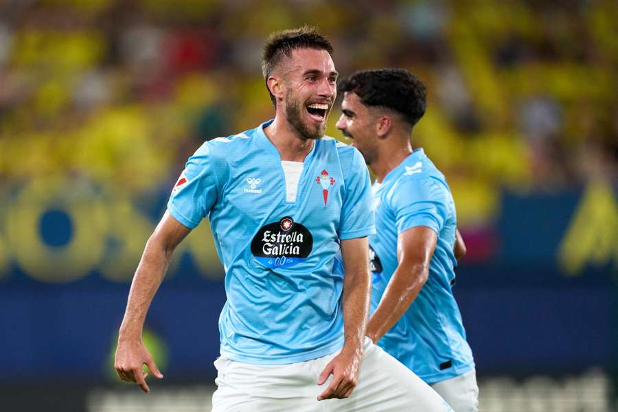 Mingueza celebra un gol con el Celta