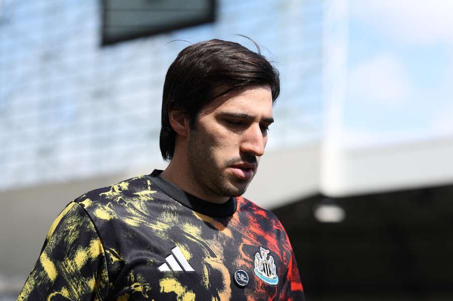 Tonali shuts down Newcastle exit claims
