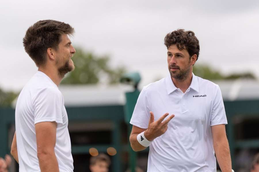 Sander Arends en Robin Haase tijdens hun eersterondepartij op Wimbledon