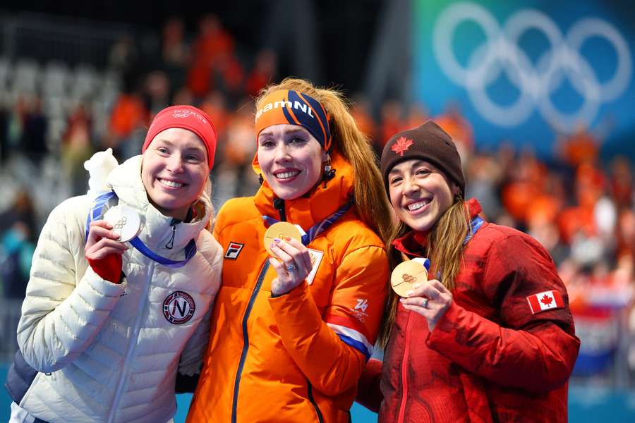 Holenderka Rijpma-de Jong najlepsza na 1500 m. Kok i Takagi bez medali. 15. miejsce Czerwonki Holenderka Rijpma-de Jong najlepsza na 1500 m. Kok i Takagi bez medali. 15. miejsce Czerwonki