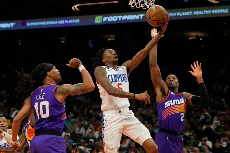 LA Clippers udolali Phoenix a jsou v play off.