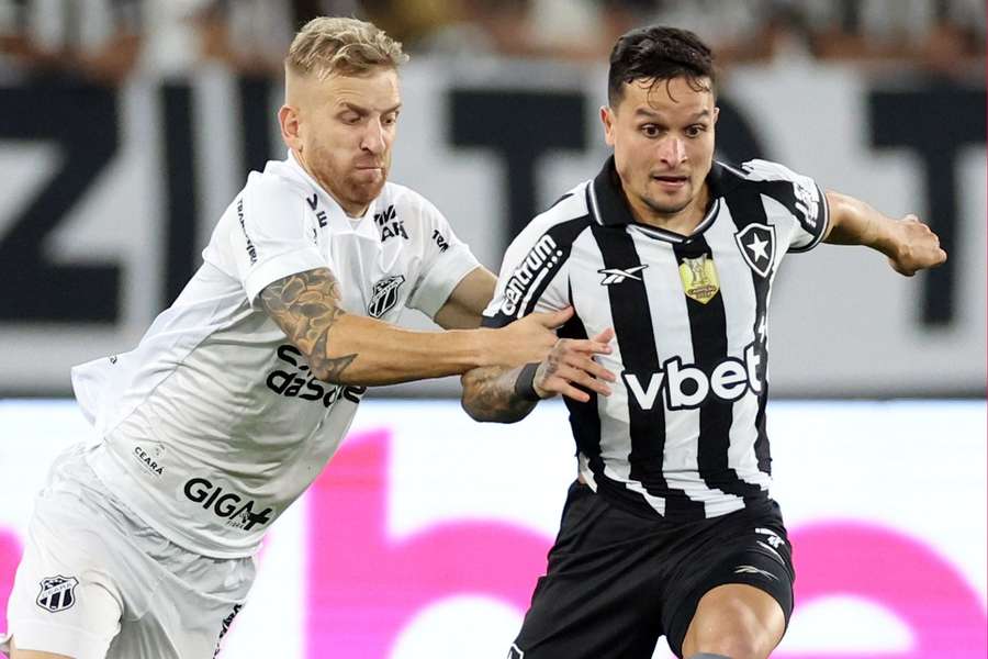 Botafogo venceu Ceará por 3 a 2 no primeiro turno