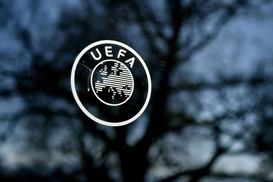 UEFA vai reforçar apoio ao futebol feminino