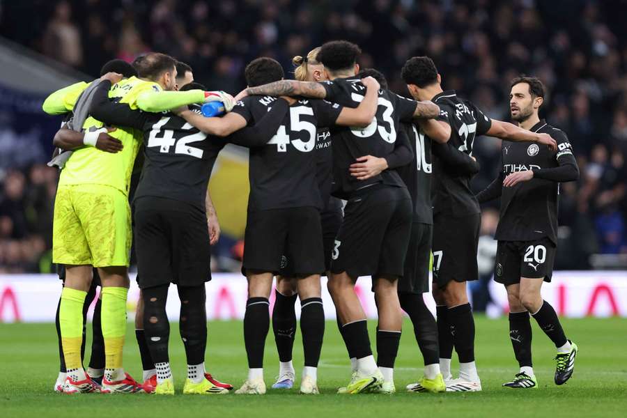 Guardiola speaks on Phillips' comeback: Everyone is desperate for him to come back! Guardiola speaks on Phillips' comeback: Everyone is desperate for him to come back!
