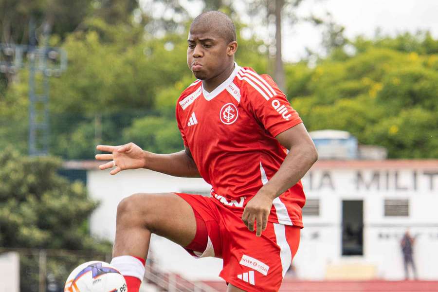 Internacional perde para Ibrachina e está eliminado da Copinha