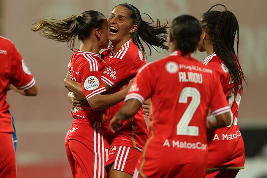 A festa das jogadoras do Benfica