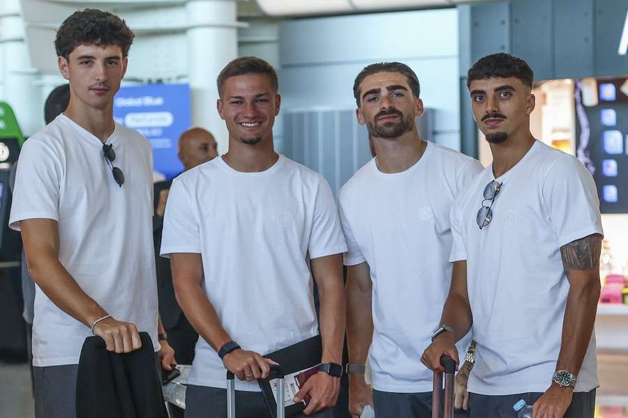 Os jogadores do Vitória SC antes da partida