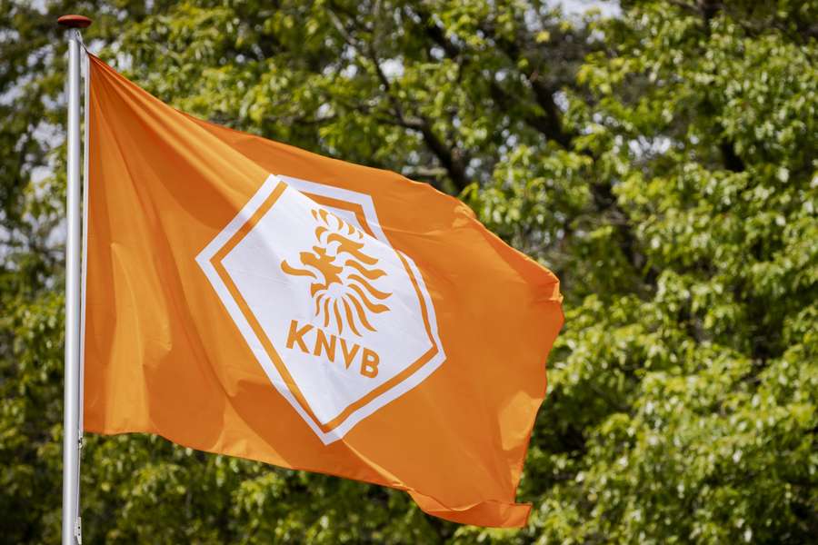 De KNVB heeft losgeld betaald om te voorkomen dat criminelen mogelijk gehackte persoonsgegevens zouden publiceren