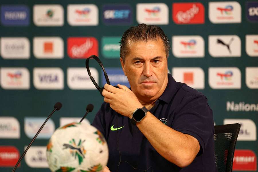 Jose Peseiro during a press conference