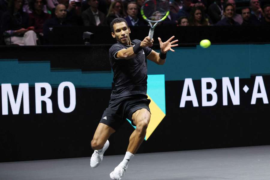 Tennis LIVE: Auftakt in Dubai – Endspiele in Rotterdam und Dallas